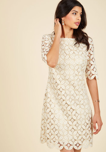 Jax /Kellwood - Lusting for Luxe Lace Dress