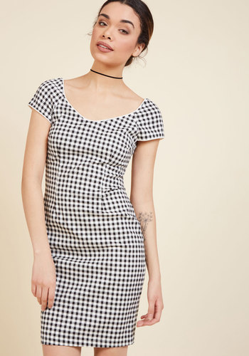 Liza Luxe Collection - Gone Gingham Sheath Dress