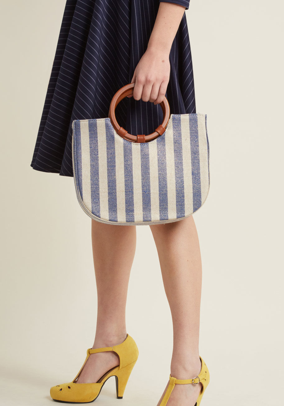 bga-2500 - With a full list of spots to hit, you prep to take on the city by filling this striped bag with your essentials. Whether you opt to flaunt this blue and ivory purse by ring-shaped handles or its handy shoulder strap is up to you, but one thing is already 