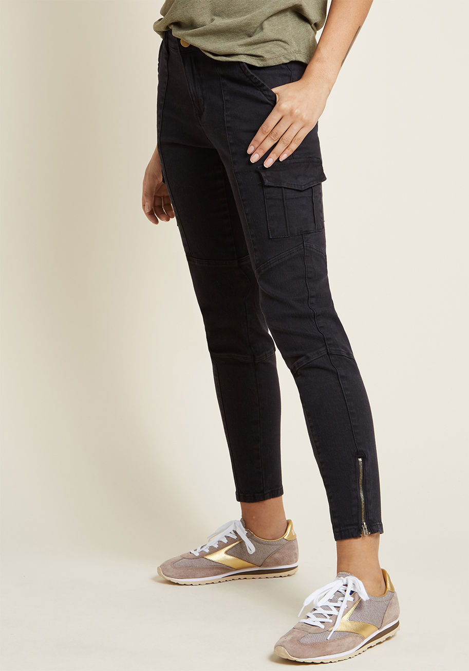 Choose between fashion and function? Never again with these black skinnies from our ModCloth namesake label! This pair touts pockets galore, offering storage at the sides, back, and thighs by MCB1122