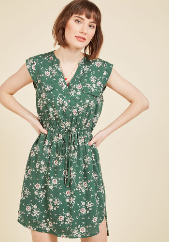ModCloth - A Way With Woods Floral Dress