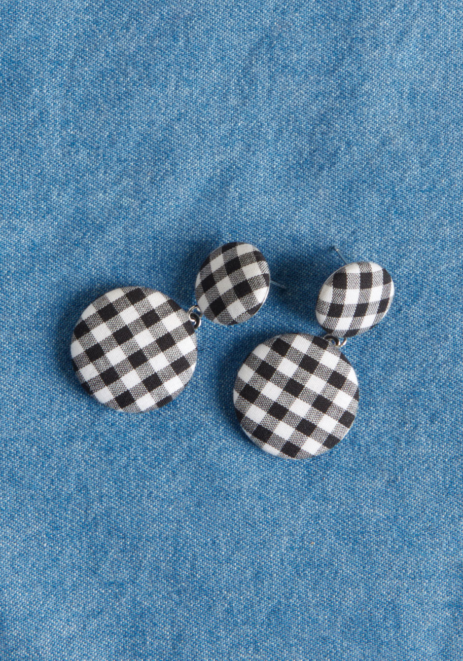 ModCloth - Ear to the Round Earrings