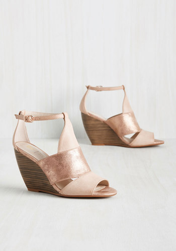 BC Shoes/Seychelles LLC - Hit the Ground Stunning Wedge