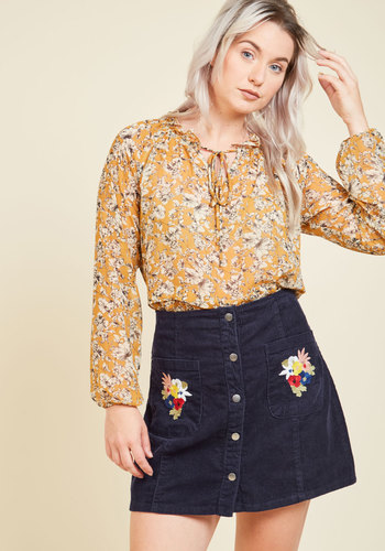 Glamorous - Flower Patch Pockets Mini Skirt