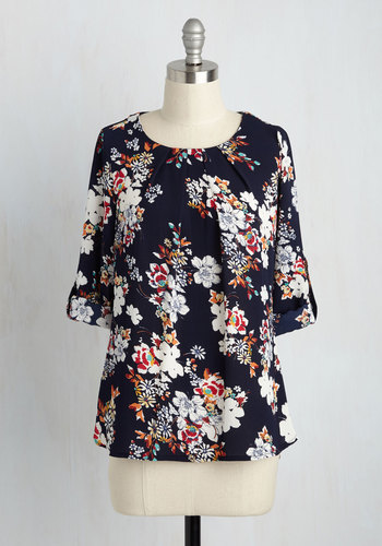Sunny Girl PTY LLTD - Stylishly Certain Floral Top in Blooms