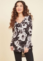 Embracing Basics Top in Black Roses by Freeloader