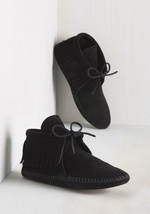 Venture Indoors Suede Slipper by Minnetonka