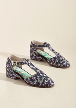 Nostalgic looks are absolutely essential by Daisy