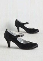 Sought That Swing Mary Jane Heel in Noir by Chinese Laundry
