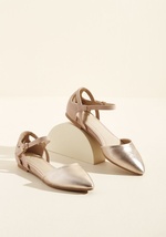 Though it goes without saying that these metallic flats are perfectly posh, plenty of people will let you know they're the tops anyway! That's because the strappy faux-suede counters, micro wedges, and rose-golden pointed toes of this exceptional pair can by Helena