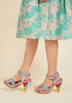 A Great Stepping Cone Heel by Irregular Choice