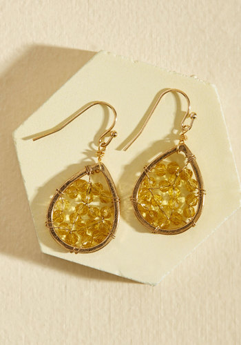 Ana Accessories Inc - Astonish to Goodness Earrings in Sunlight