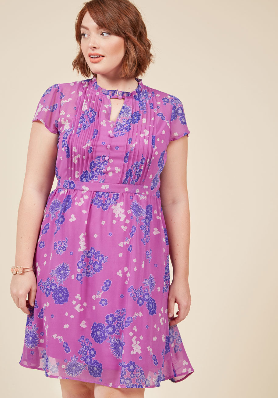  - By the light of dawn, you don this teal dress and depart for your artistic internship. As you drift amid the galleries, the buttoned neckline, pintucked bodice, and swingy skirt of this ensemble - part of our ModCloth namesake label - become the center of