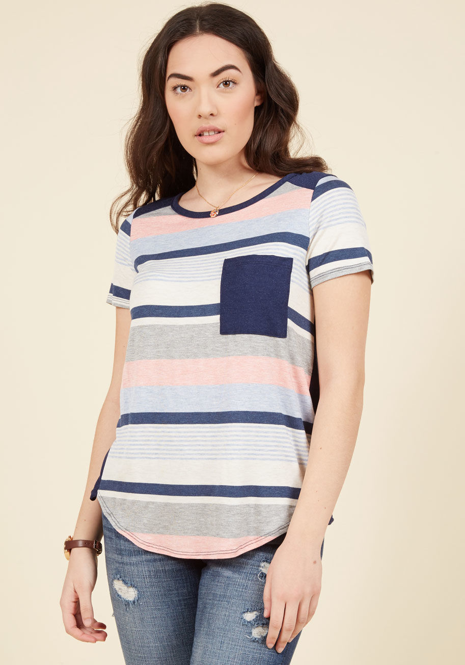  - Finally, the day to catch up with your best pal over iced coffees and conversation has arrived! Time to slip this jersey T-shirt over your head and flaunt its chest pocket, ivory, grey, blue, and soft red stripes, and solid back down to the cafe to get th