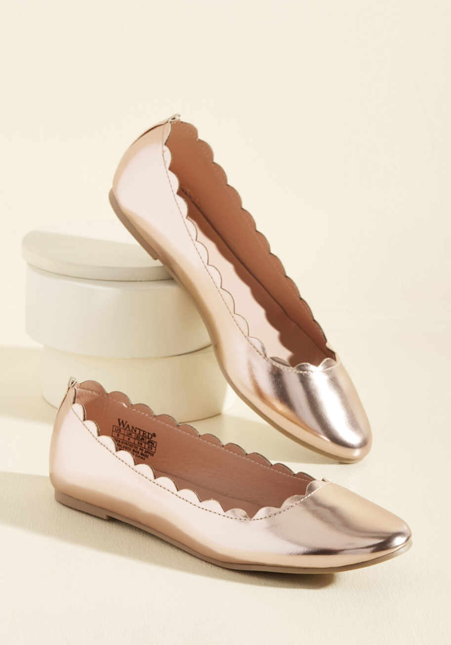  - If a fun and functional footwear option is available, you're all over it! It's no wonder these rose gold flats caught your immediate attention, for their metallic finish, scalloped edges, and memory foam insoles - amazing, right? - fit every element of yo