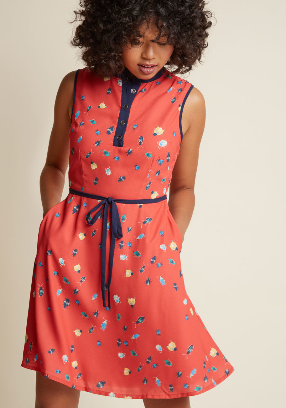  - Onlookers can ask you anything about your tomato red dress and its totally head-turning bug pattern! Your answer may not be scientific, but drawing on the navy blue piping and waist tie, buttoned neckline, and hidden pockets of this ModCloth namesake labe