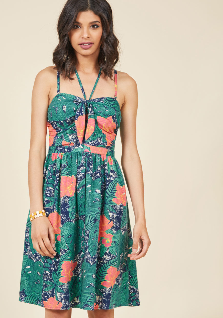  - Rocking this navy blue dress is always a classy decision - no party plans necessary! But, if friends care to stop by while you're styled