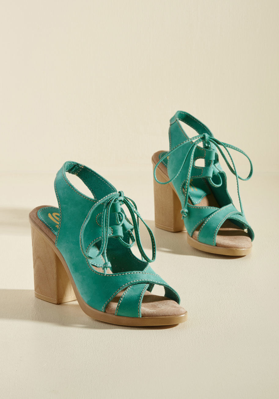 Fiore - Once you experience the profound impact these turquoise pumps have on your wardrobe rotation, you'll ensure they stay at the front of your footwear picks! Between their cutout uppers, sleek laces, and lightweight, wood-inspired block heels, these kicks sp