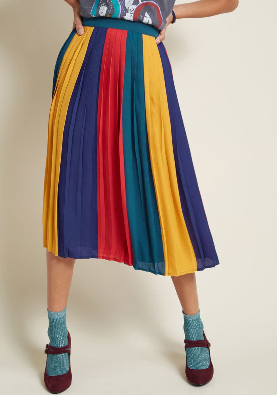 MCB1306A - This colorblock midi skirt from our ModCloth namesake label will be quite 'pleats' to make your wardrobe's acquaintance! Though this style will begin as a brand new ensemble addition, its high waistline, chiffon fabric, accordion-style folds, and palette 