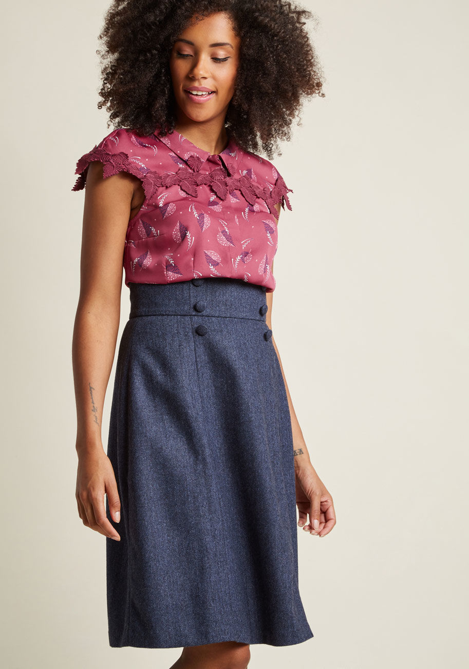 Mct1452a - Ready to rock your most retro look to date? This tailored blouse is it! Part of our ModCloth namesake label, this magenta button up will make you smile with its navy-and-lilac leaf print, coordinating leaf appliques along the chest and cap sleeves, and sl