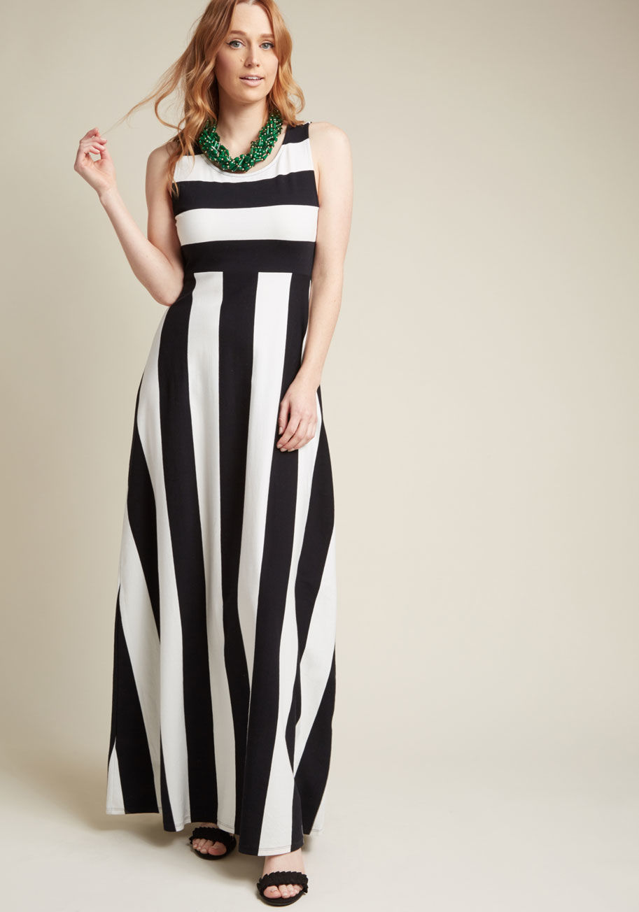 While your days as a local journalist are typically spent deskside, you're using an on-location interview as the perfect chance to wear this striped maxi dress! The black and white hues of this sleeveless knit frock from our ModCloth namesake label remind by MDD1206