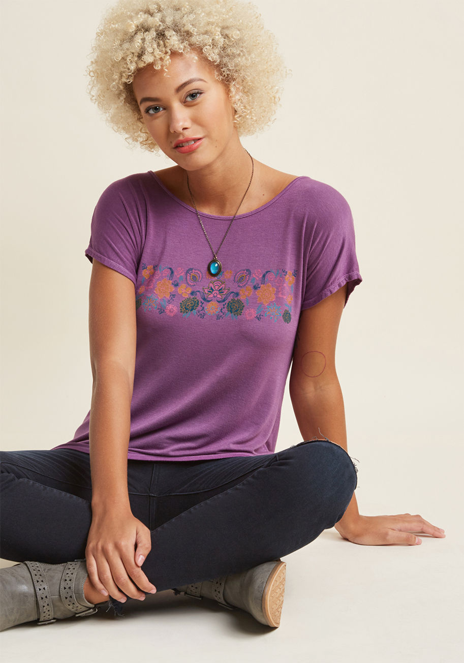 MDT1062L - Bring the garden to your game night by sporting this purple graphic tee! A scoop neckline, dolman sleeves, and a high-low hemline converge at the filigree-inspired band of blooms on this ModCloth-exclusive top - the perfect pairing to cards, dice, or any 