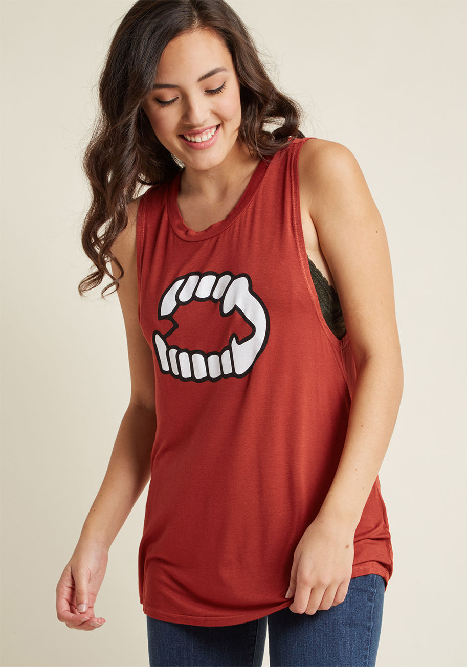 MDT1092C - More Halloween parties than you have costumes? Don't sweat it, just slip into this rust orange tank top and rock seasonal style at its quirkiest! This ModCloth-exclusive tunic flaunts a vampire fang graphic, shouting out to that classic costume accessory 