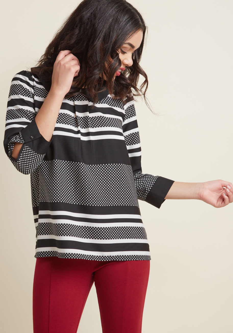 Mdt1163 - A simple mix of black and white prints makes this Peter Pan collar top a marvelous sight to see! Not only that, its buttoned back keyhole, front accent pleat, and 3/4-length sleeves are silhouette features that boost your look with brilliance. Now, get in