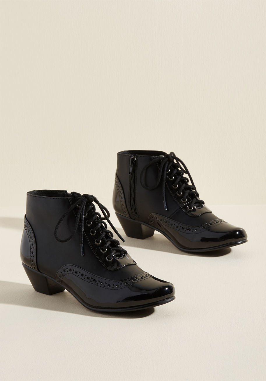 Pearla - Whether you're out touring the scenic architecture or just living like a local, these black booties from Chelsea Crew are with you all the way! Touting classy touches of gloss and perforations atop its comfortable, low-heeled silhouette, these proper kick