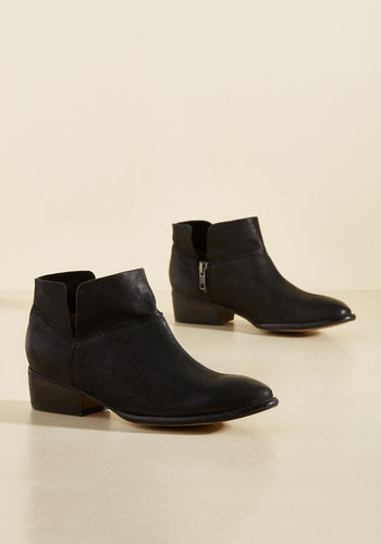 Seychelles - Snare Leather Bootie in Black