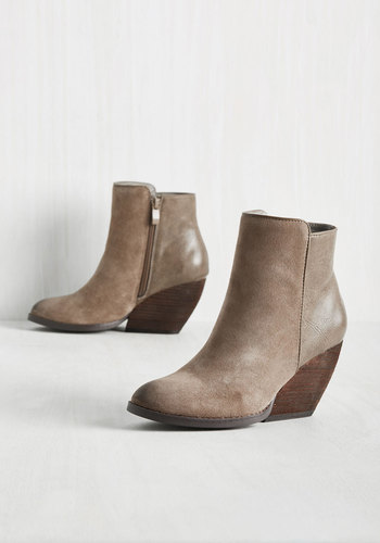 Very Volatile - Just Say Wedge Suede Bootie