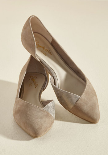 Seychelles - Advantage Suede Wedge in Taupe