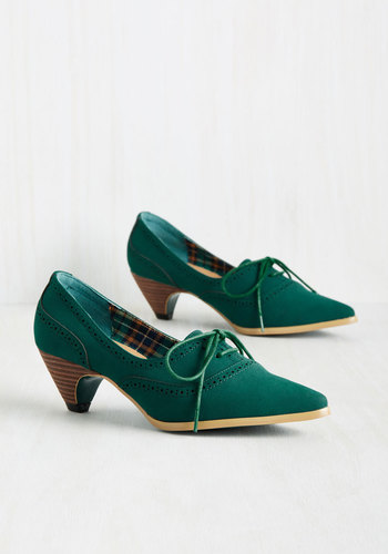 Exam Day Elegance Oxford Heel in Emerald by Banned