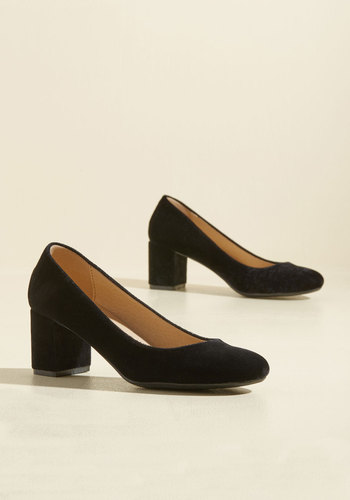 One-Woman Chaud Velvet Heel by CL by Chinese Laundry