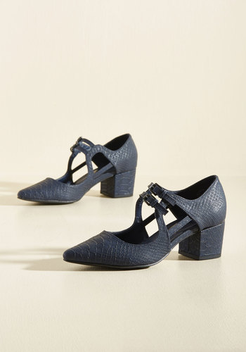 Coconuts by Matisse - Fete as a Fiddle Block Heel in Navy