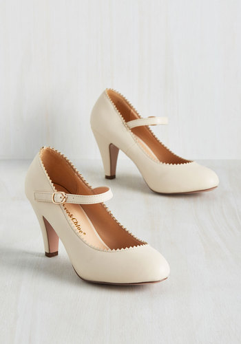 In Touch Footwear - Romantic Revival Mary Jane Heel in Creme